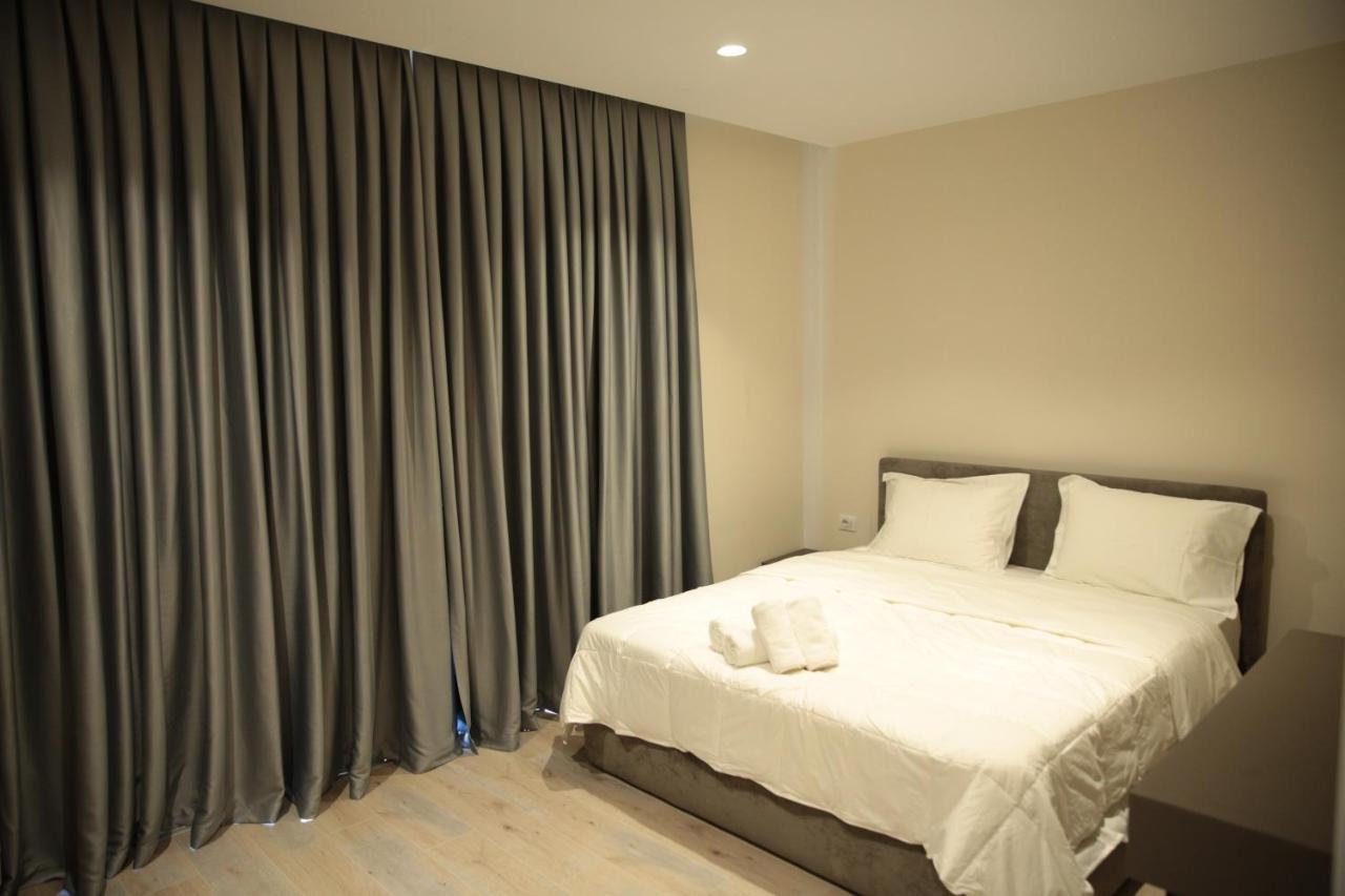 White Crown Hotel Kamez 外观 照片