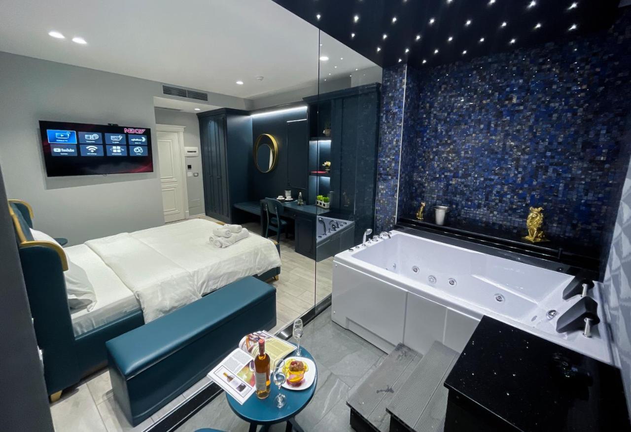 White Crown Hotel Kamez 外观 照片